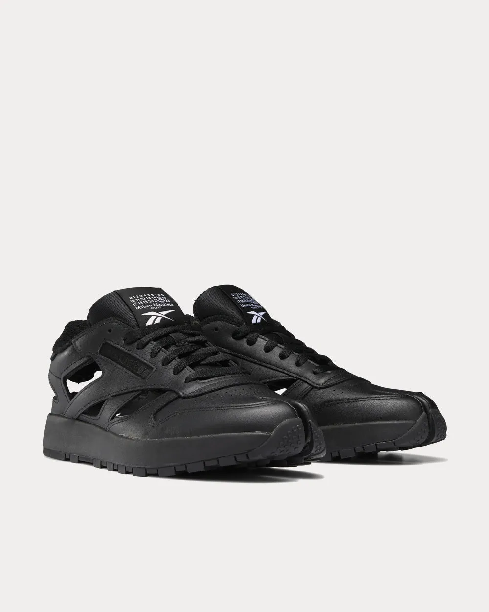 DQ Classic Leather Black / Cloud White / Black Low Top Sneaker